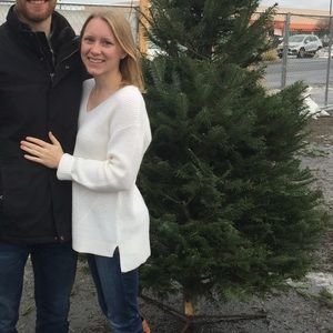 H&M White V-Neck Sweater